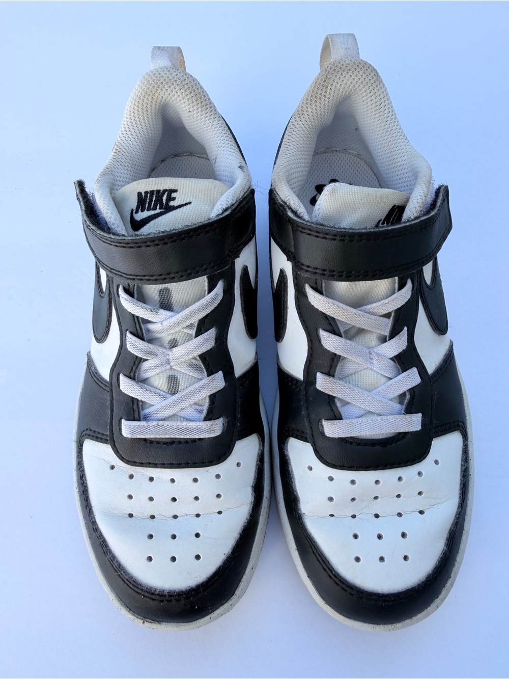 Nike Kids Black and White Velcro Lace Sneakers